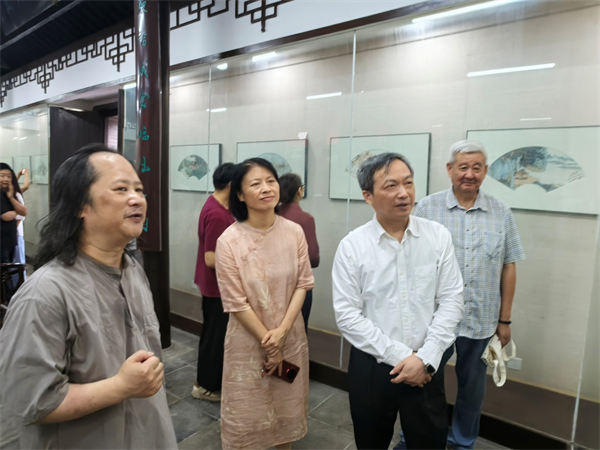 “墨缘雅集”——泰州书画家扇面邀请展在海陵开展_fororder_28