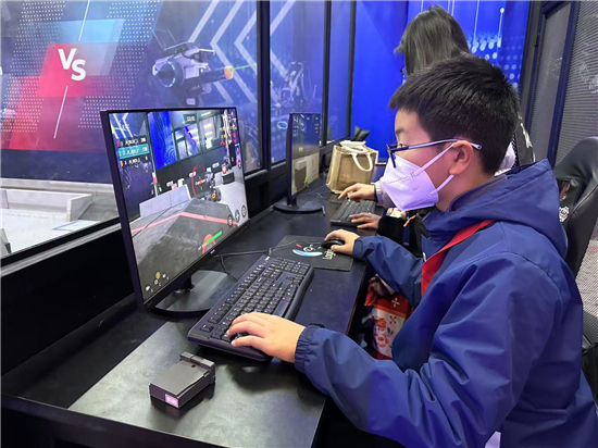 南京市江宁区湖熟街道丹桂村：公益科技体验为孩子打开“未来之窗”_fororder_微信图片_20251218142041