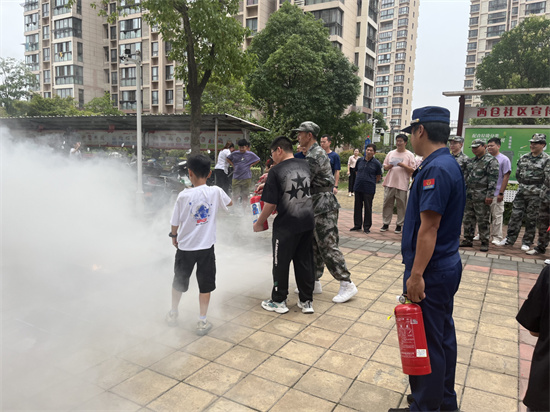 泰州海陵城西街道:織密保障網 退役軍人志願服務隊助力社區治理