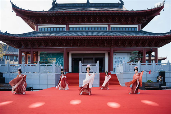 盐城博物馆七夕汉服展演：华服礼乐穿越千年 宋制婚仪演绎东方浪漫_fororder_微信图片_20250829172211_634