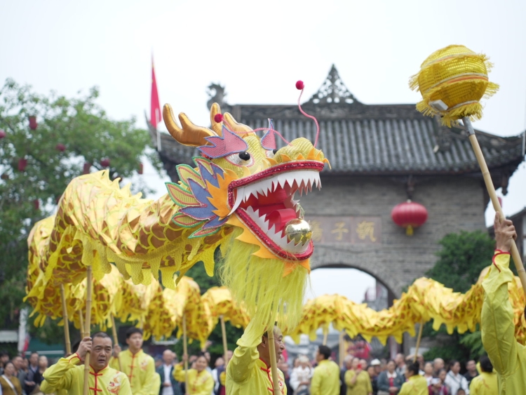 金秋十月去哪儿 万千气象成都行｜文化+旅游+科技 “双节”来洛带古镇打卡新玩法