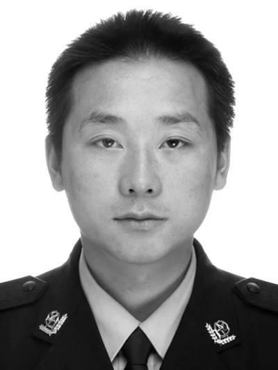 李虎，一路走好！四川宜宾屏山县公安局副局长在案件侦办过程中坠江不幸牺牲