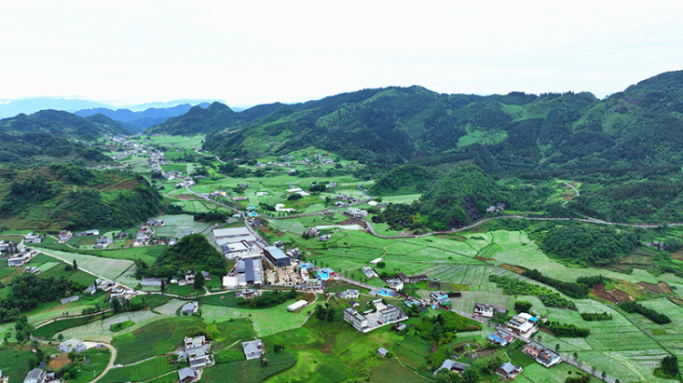 宜宾筠连县入选“2025全国县域旅游发展最快的100个县”_fororder_蒿坝镇龙盘-供图-筠连县融媒体中心