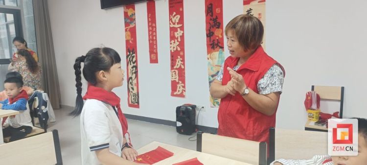 景苑社区“童伴之家”共庆中秋国庆活动温暖落幕