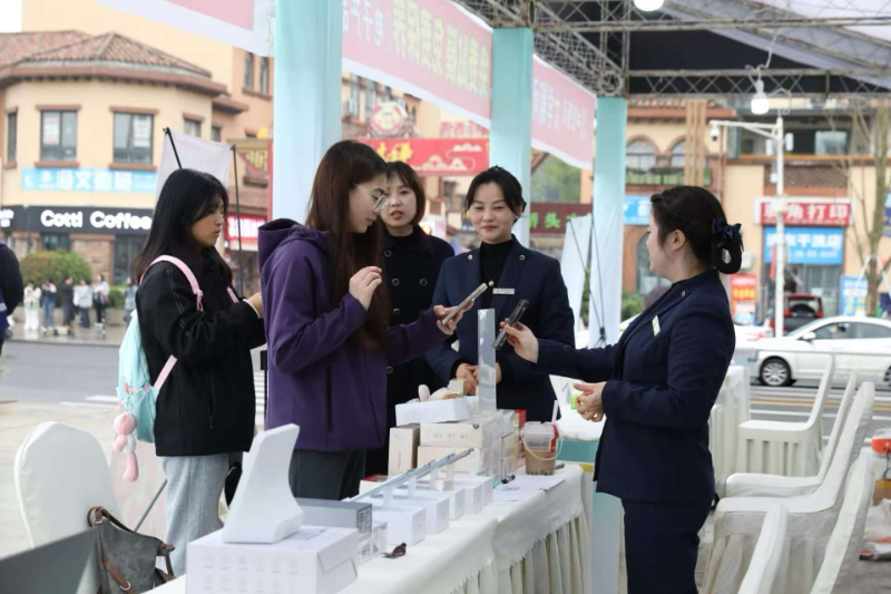 好戏连台 德阳市2025川菜川剧文化周活动精彩上演_fororder_活动_resized