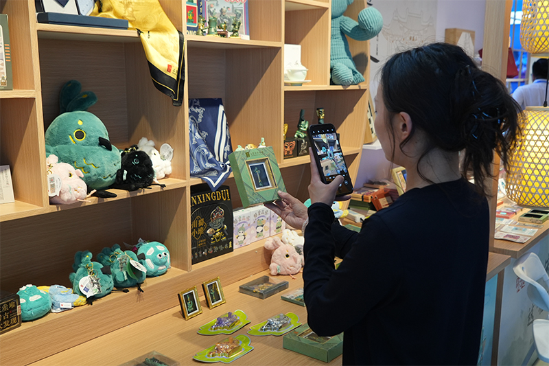 非遗瑰宝邂逅潮流文创 德阳惊艳亮相第二十一届深圳文博会_fororder_未标题-2