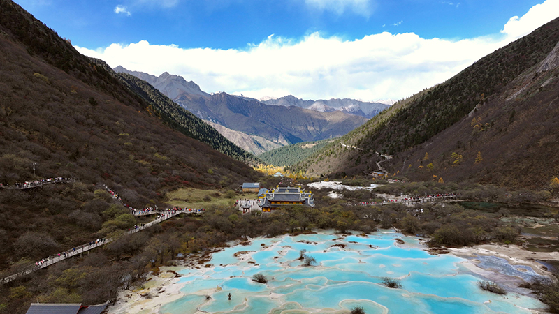 最“美”的秋｜四川黄龙景区“立体景观”美如画