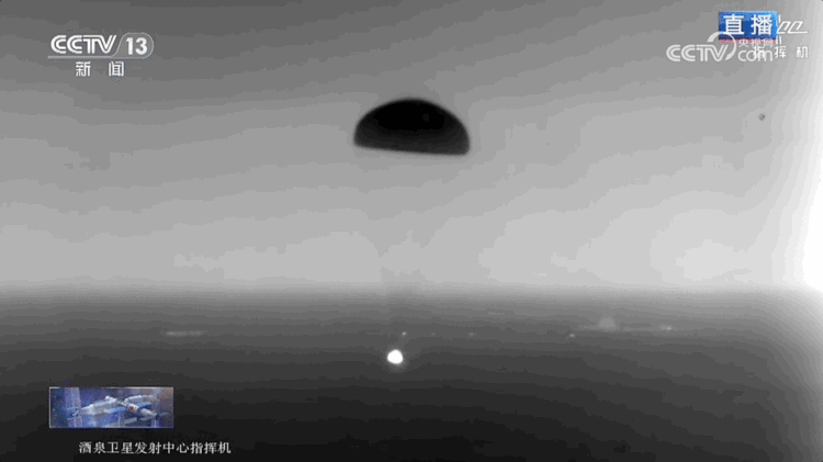 神舟十八号乘组凌晨重返地球：着陆现场亮如白昼 航天员需用半年时间恢复