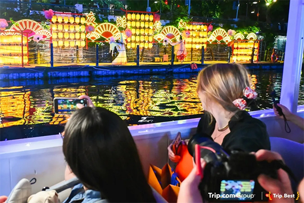 全球旅行达人游锦江 开启千年文化旅程_fororder_未标题-4
