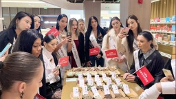 逛免税店 品美食 2025国际友谊小姐现身成都锦江