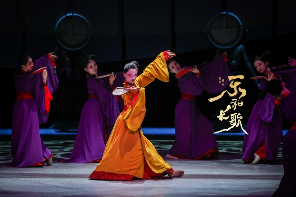 Chengdu’s Qingyang District: The Ultimate “May Day” Guide with 40+ Cultural-Tourism Experiences_fororder_表演
