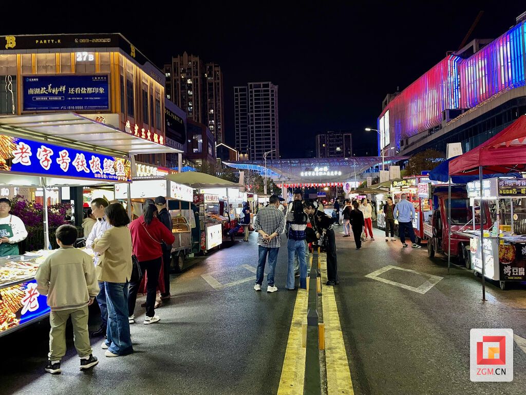 餐饮上座率、商务酒店入住率超90%！自贡高新区国庆假日消费市场“热”力全开