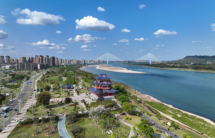 中流击水阔步向新行 新中国成立75周年宜宾发展答卷