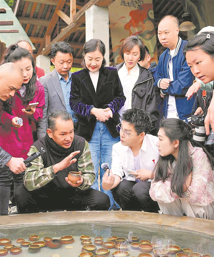 成都：千年金城窑开窑 复建后首窑作品出炉_fororder_未标题-3