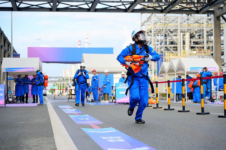 2024年全国石油石化系统乙烯装置操作工技能竞赛落幕