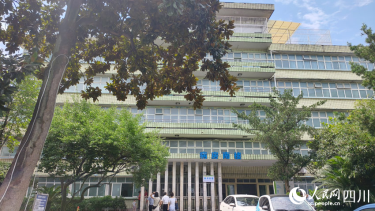 让龙头更像龙头，让医疗更有仁心 这样医改“要得”！