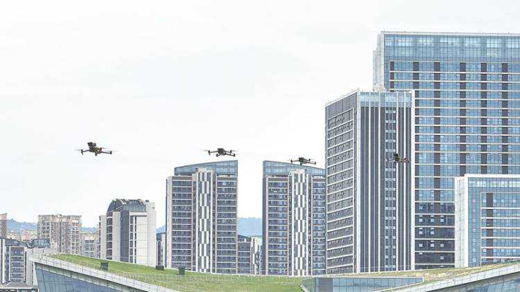 空中出警 成都公安“空中110”上线_fororder_未标题-2