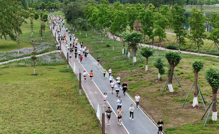 图片默认标题_fororder_易小惠摄-乐跑活动