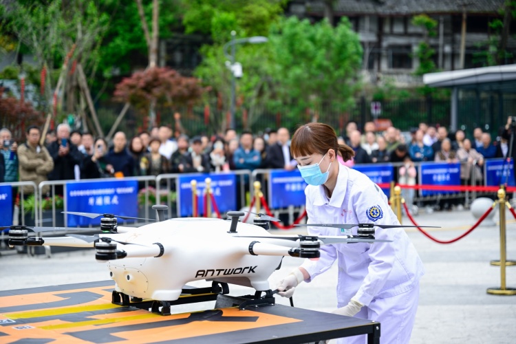 瞄准低空经济赛道，自贡如何十年成链、奋翼高飞