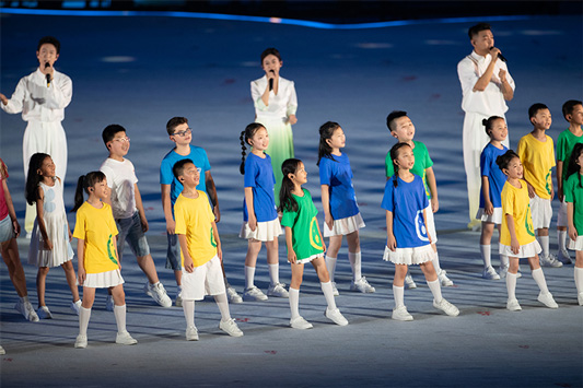 Singing Lights Up the Chengdu World Games Opening Ceremony, Embracing the World in Melody_fororder_童声合唱《万千》