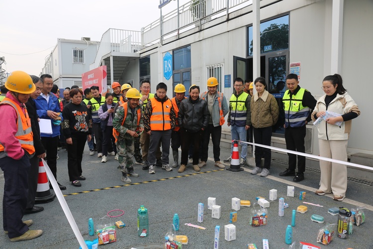 成都市锦江区开展关爱农民工主题活动