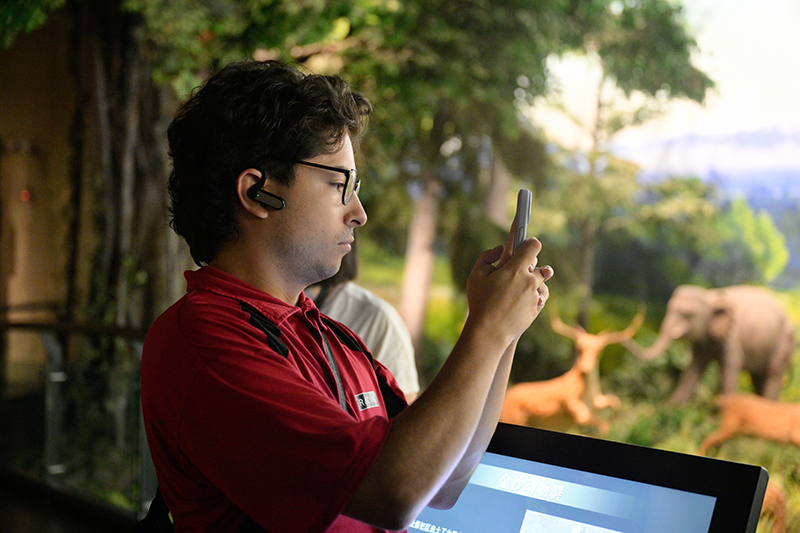 “神秘、非凡、沉浸” 国际主播网红点赞金沙遗址博物馆_fororder_图片 3