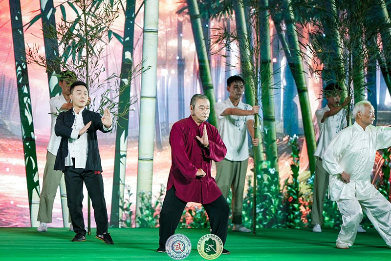5,092 Martial Arts Artists Gather at Mount Emei for the 10th World Traditional Kungfu Championships_fororder_图片-3