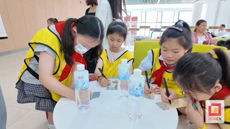 “童”你进大学 自贡高新区龙城社区携手高校图书馆开展公益研学系列活动
