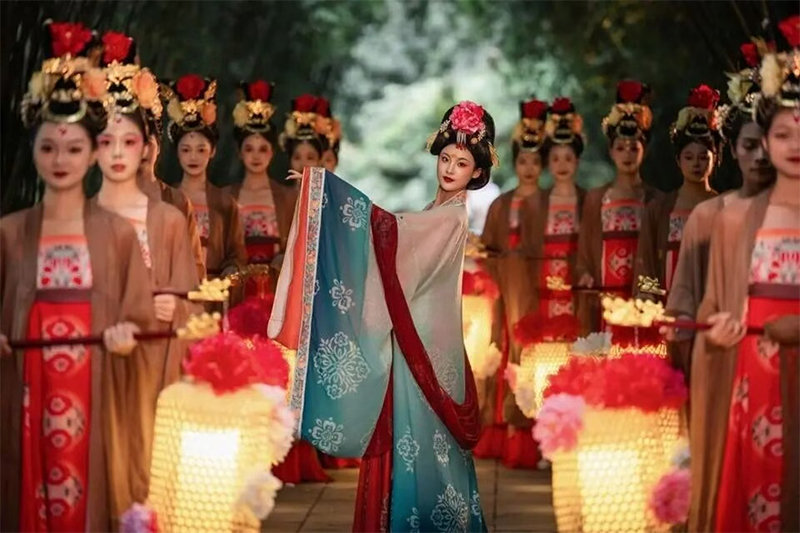 国庆中秋假期 333.45万人次游武侯_fororder_未标题-1