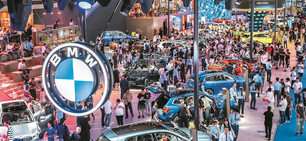 汇聚近120个品牌 展出车辆逾1600辆 第二十八届成都国际汽车展览会开幕