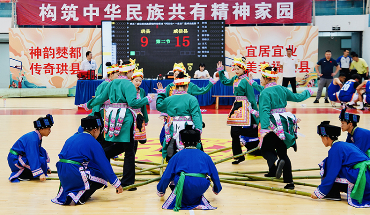 四川宜宾：小学校园绽放“民族团结”之花 体育化身民族团结“黏合剂”_fororder_图片-4