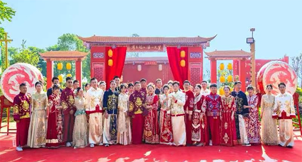 遂宁：船山潼南两地十六对新人举行集体婚礼 助推婚庆文旅IP升级_fororder_未标题-1