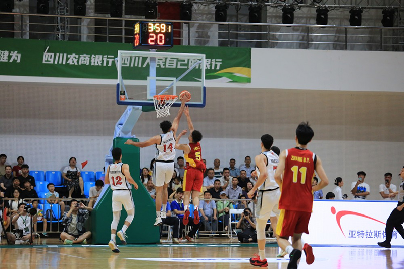 U19国青男篮国际挑战赛（犍为赛区）激情开赛 点燃夏日热情_fororder_图片-4
