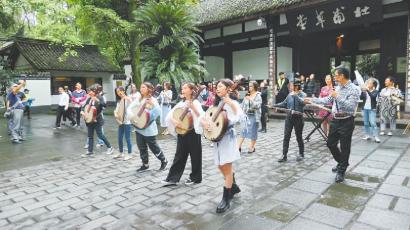民乐持续“升温” 看年轻人如何玩转“民乐＋”