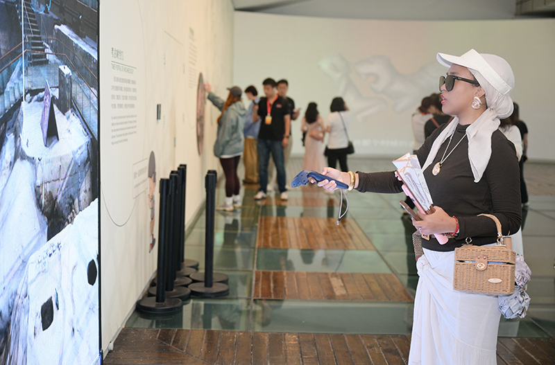 国际主播网红“闯”金沙 古蜀文明“火”出圈_fororder_图片 2