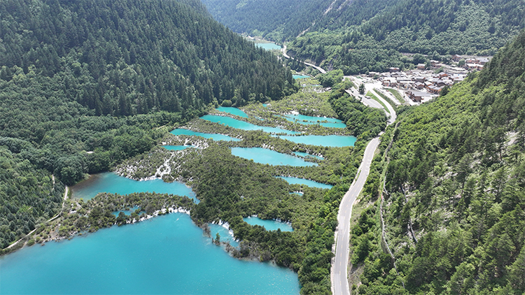 2024年九寨沟国际旅游体验官选拔活动暨全球达人旅拍邀请赛举行