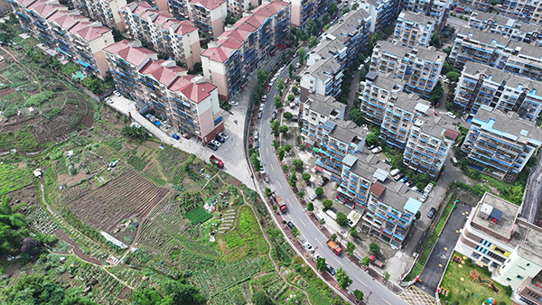 泸州纳溪：推动精细化管理迈向新高度 让城市更文明 让人民更幸福_fororder_城区部分航拍。-丁俊皓-摄
