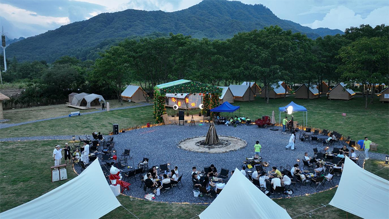 “光雾星野”点亮四川巴中米仓山之夏