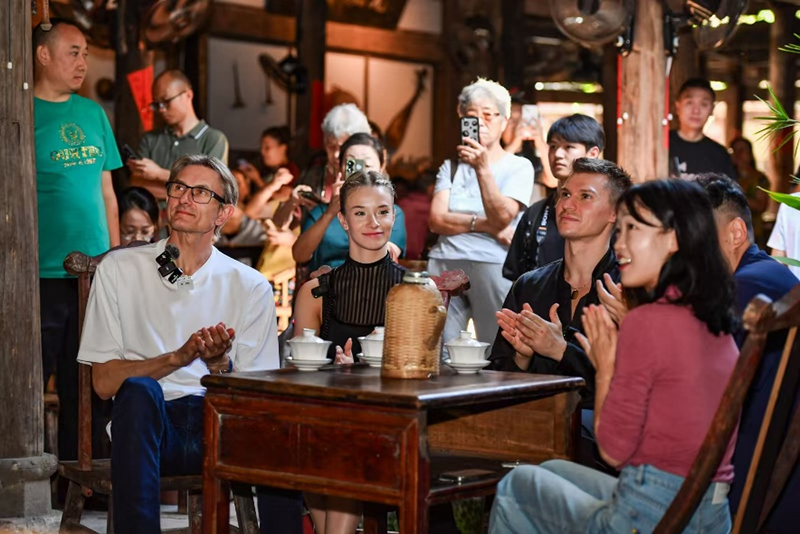 舞动天府联结世界 第十三届体育舞蹈大赛圆满收官_fororder_图片-2