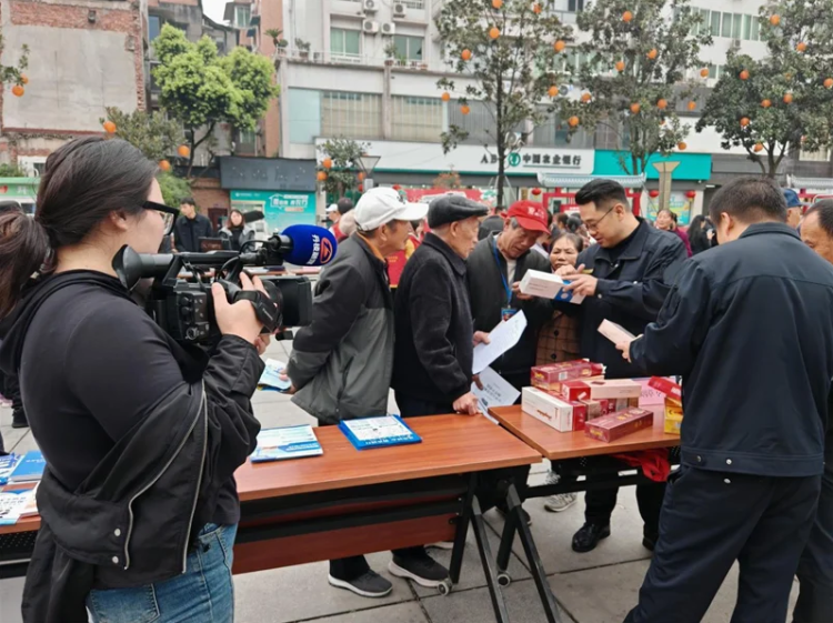 眉山烟草扎实开展“3·15”法治宣教系列活动_fororder_1