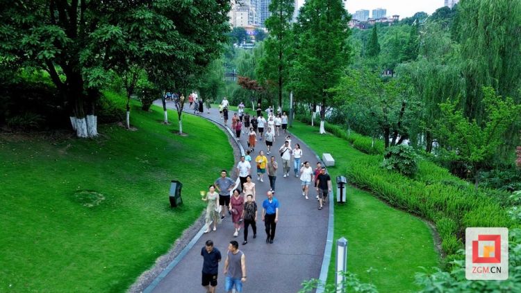 【图赏盐都】暮色中的南湖公园