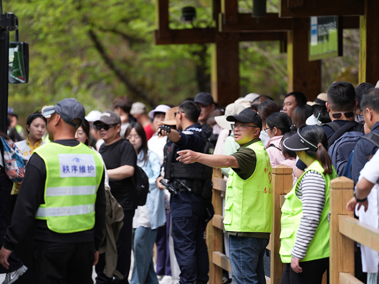 九寨沟景区“五一”假期旅游接待圆满收官_fororder_微信图片_20250505191330