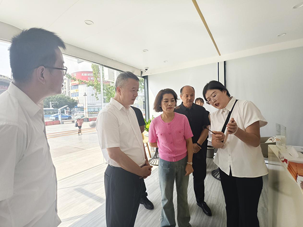四川省总工会前往德阳市旌阳区调研指导数字化阵地建设工作_fororder_图片-2