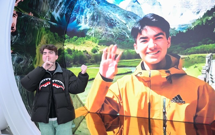 心驰天路 梦启318：国际主播网红直呼“想立刻出发”