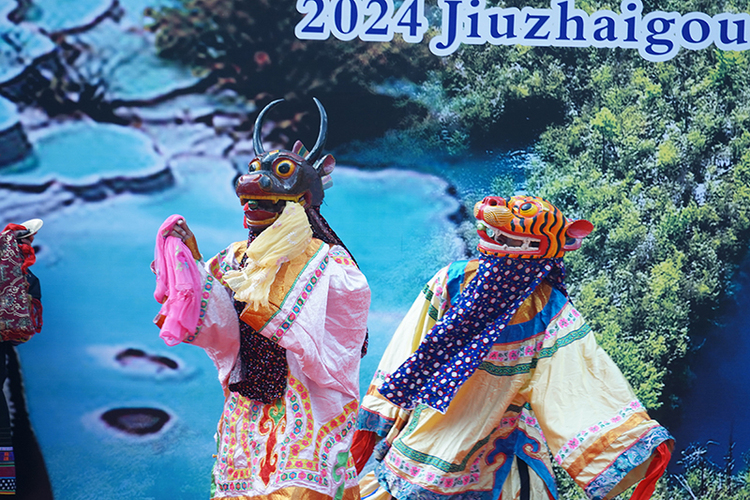 “梦”游九寨｜国庆假期去哪儿？走，去探寻九寨的非遗宝藏