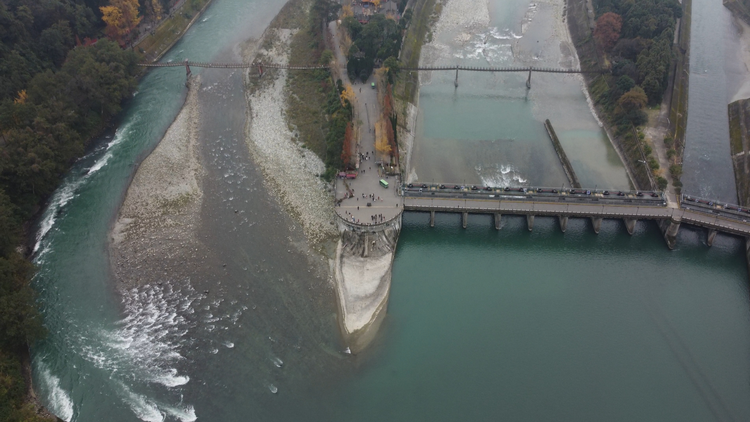 “润泽天府 都江堰建堰2280年”中省市媒体灌区行活动在都江堰启动