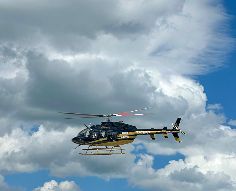 若尔盖低空游启航 云端视角重构草原体验_fororder_77dafe99c1117a6ab319a940a52cdb2