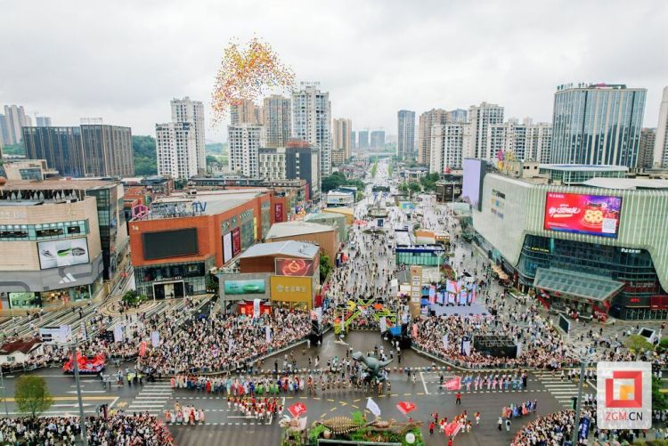 自贡高新区“场景创新+文商旅融合”双轮驱动 持续释放消费市场活力