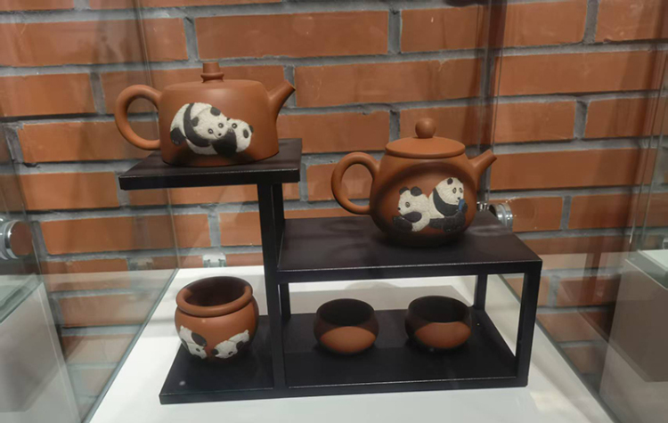 时代光影 百部川扬｜从泡菜坛到国际展台 探秘荣县土陶的“破圈”之路_fororder_微信图片_20250527013125