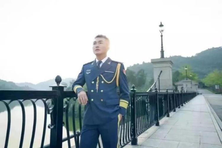 四川遂宁经开公安：“老兵方阵”架起警民“连心桥”